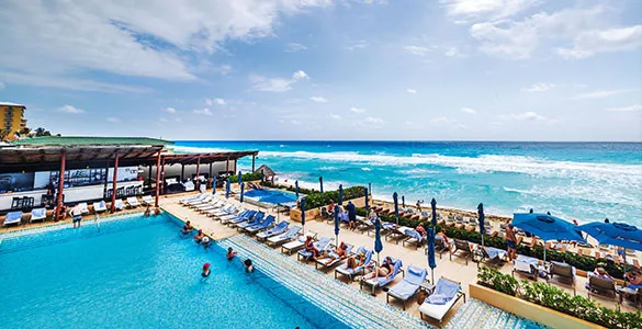 cheap-flights-and-hotels-to-cancun-best-packages-when-to-go-and-what-to-do-mid-content-5
